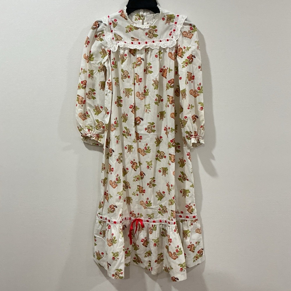 Vtg Handmade Girls Prairie Nightgown Animals Strawberry Eyelet Lace Ruffle